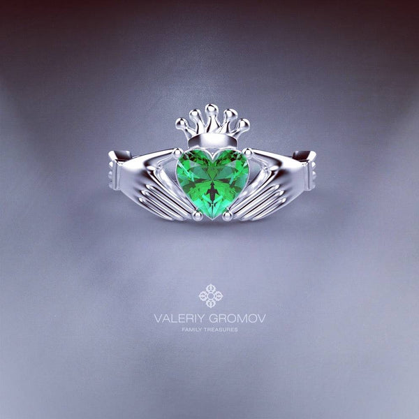 Heart Ring Claddagh - white gold - emerald - GROMOV
