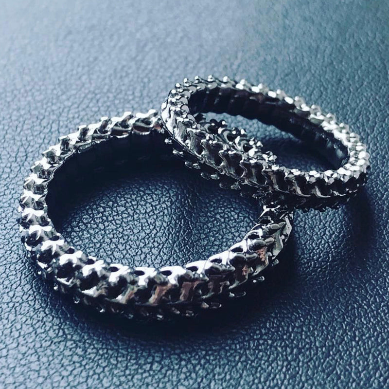 Spinal Wedding Rings | GROMOV Jewelry